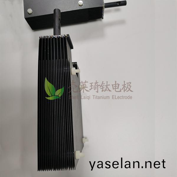 臭氧用(yong)析(xi)氧鈦電極(ji)